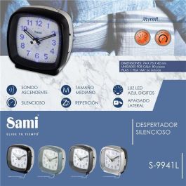 SAMI Despertador Cuadrado Mediano con Función Silenciosa y Luz LED Azul, Color Plata Oscuro