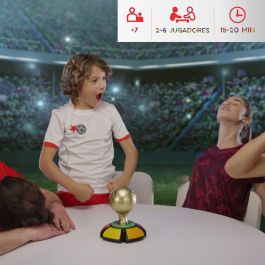 Famosa Juego Fanzone FAE01000 Juego de Mesa de Fútbol con +500 Preguntas para Niños y Adultos +7 Años