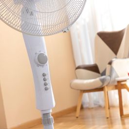 Ventilador de Pie InnovaGoods Freshinn Blanco 45 W Ventilador de Pie InnovaGoods Freshinn Blanco 45 W