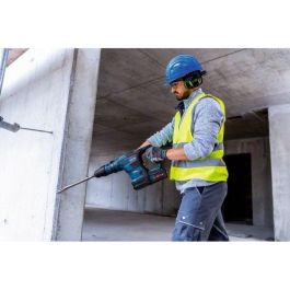 Bosch GBH 18V-36 C Martillo Perforador a Batería SDS Max 18V Ligero con 2 Baterías ProCORE 5.5Ah, Cargador GAL 1880 CV y Caja Estándar Bosch GBH 18V-36 C Martillo Perforador a Batería SDS Max 18V Ligero con 2 Baterías ProCORE 5.5Ah, Cargador GAL 1880 CV y Caja Estándar