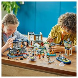 LEGO 60419 City Prisión de Policía de Aguas Profundas Juguete con Helicóptero Barco 7 Minifiguras Figura de Perro