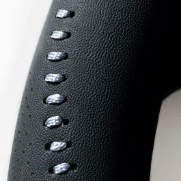 Momo Funda Volante Street Universal Negro Y Gris MOMLSWC018BG 38-39 cm