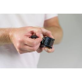 Wahl 09893-0440 Cortabarbas Extreme Grip - Batería de Litio, 12 Peines Guía, Corte de 0.5 a 9 mm