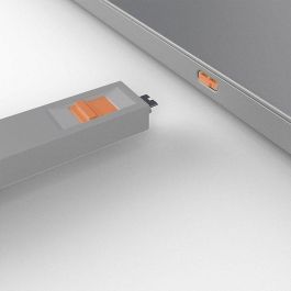Lindy USB Type C Port Blocker Key, 4 Blockers Lindy USB Type C Port Blocker Key, 4 Blockers