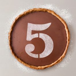 Algon Plantilla Tarta Cumpleaños N-5 25 cm x 25 cm (36 Unidades)