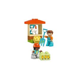 LEGO 10416 DUPLO My Town Cuidando Animales de Granja, Juguete Educativo para Bebés, Incluye Casa y Minifiguras de Caballos
