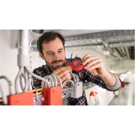 TESA Rollo Cinta Aislante PVC Negra 15mm x 10 Metros - 56192-00010-22