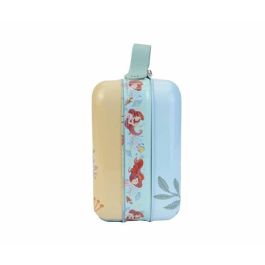 Markwins Maletín Metálico de Maquillaje Frozen para Niñas - Labiales, Brillos, Esmaltes y Accesorios - 14x8x19 cm - Edad 3+ Markwins Maletín Metálico de Maquillaje Frozen para Niñas - Labiales, Brillos, Esmaltes y Accesorios - 14x8x19 cm - Edad 3+