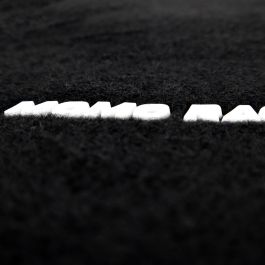 Momo MOMLCM4A8BR Set Completo 4 Piezas Alfombras Universales Negro-Rojo Momo Racing