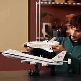 LEGO 10360 - Avión portaaviones de juguete para construir
