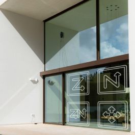 Cecotec Aspirador Limpiacristales Windroid 1090 Double Spray 72 W con mando y app