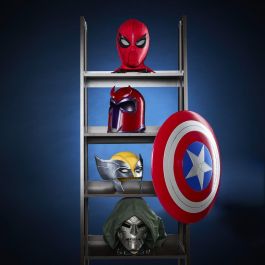 Hasbro Réplica Máscara Spider-Man Homecoming Marvel Legends 1:1 Ojos Electrónicos para Coleccionistas y Cosplay