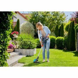 Gardena EasyCut 23 / 18V P4A Recortadora de Hilo a Batería 18V 2.0Ah con Cargador, 23 cm Corte, Mango Telescópico y 7 Cuchillas Gardena EasyCut 23 / 18V P4A Recortadora de Hilo a Batería 18V 2.0Ah con Cargador, 23 cm Corte, Mango Telescópico y 7 Cuchillas