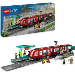 LEGO 60423 City Tranvía y Estación del Centro de la Ciudad, set de juego de construcción para niños a partir de 7 años