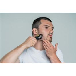 Wahl 09893-0440 Cortabarbas Expreme Grip con Agarre de Silicona y Cuchillas de Precisión, 0.5-9mm