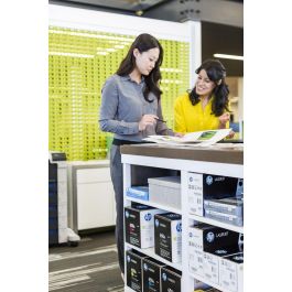 HP CP5225n Impresora Color LaserJet Professional A3 para Negocios