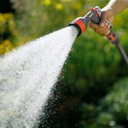 Gardena Classic Pistola de Limpieza/Riego Multifuncion 4 en 1 con Tratamiento Anti UV y Protección contra Heladas