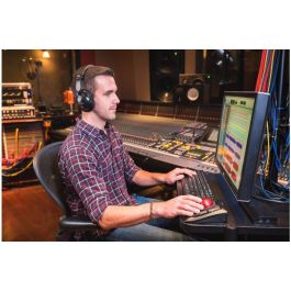 Kensington Expert Mouse® Wireless Trackball Kensington Expert Mouse® Wireless Trackball