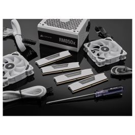 Corsair CMK64GX5M2B6000Z30W Kit 64GB DDR5 6000MHz CL30 (2x32GB) Blanco