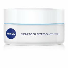 Nivea Crema Hidratante con SPF 30 Día 50 mL Nivea Crema Hidratante con SPF 30 Día 50 mL