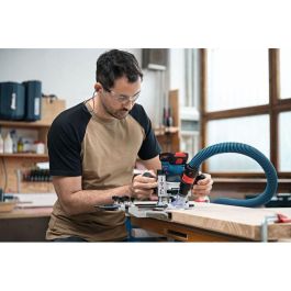Bosch GKF 18V-8 Fresadora de cantos a batería 18V, 30000 RPM, velocidad ajustable, portaherramientas 6/6.35/8 mm, con luz integrada y adaptador de polvo