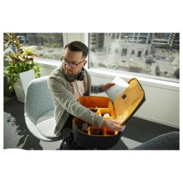 HP Mochila 6M5S3AA Creator para Portátiles hasta 16.1" Azul Marino y Amarillo