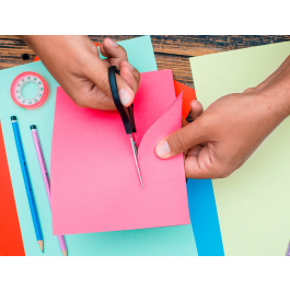 Q-connect Papel Color Din A4 80gr Rojo Intenso Paquete 500 Hojas