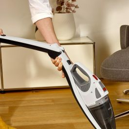 Severin HV 7173 Aspirador Escoba 2 en 1 Sin Cable Seco 120W, con Batería de Litio y Autonomía de 35 minutos, Colores Blanco y Negro