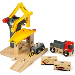 BRIO World 33280 Grúa de carga con camión y rampa, juego de construcción para niños y niñas a partir de 3 años