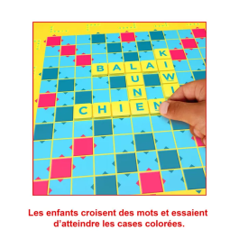 Mattel Games Scrabble Junior Juego de Mesa para Niños 6+ Años, Ayuda al Aprendizaje de Lectura y Composición de Palabras