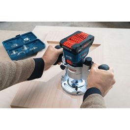 Bosch GKF 18V-8 Fresadora de cantos a batería 18V, 30000 RPM, velocidad ajustable, portaherramientas 6/6.35/8 mm, con luz integrada y adaptador de polvo