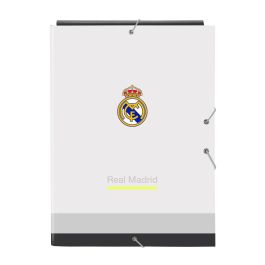 Safta Carpeta para Documentos Formato Folio con 3 Solapas Interiores Real Madrid Equipación 25/26 Medidas 26x33,5x2,5 cm para Niños +3 Años