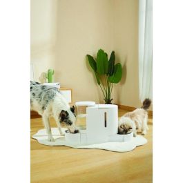M Pets MPE6953182752967 Dispensador de comida y agua DUPLO para mascotas - 1,3 kg / 3 L - 40 x 16,2 x 29,1 cm - Blanco Precio: 77.18832. SKU: B18BRJ3VDS