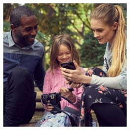 Canon EOS 250D Kit Cámara Réflex Digital + Objetivo EF-S 18-55mm IS STM, 24.1MP, Sensor APS-C, 4K, Pantalla Táctil Variable, Wi-Fi, Negro