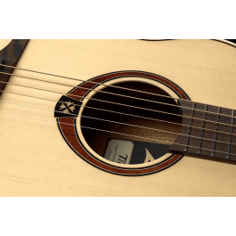 LAG Guitarra Acústica Lâg Travel Spruce Natural Folk Tapa Abeto Engelmann Macizo Fondo Y Aros Caoba Brillante 6 Cuerdas