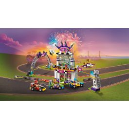 LEGO Friends 41352 Gran Carrera Set de Construcción, 648 Piezas, de 7 a 12 Años, Multicolor, Juego de Chica con 3 Figuras