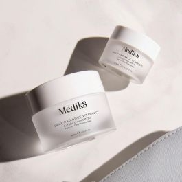 Medik8 Daily Radiance Vitamine C Crema Hidratante 2 en 1 con SPF30 Iluminadora 50 ml