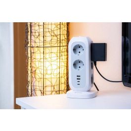 Verbatim Regleta de Enchufes con 11 Tomas, 2 USB-C, 2 USB-A, Interruptor y Cable de 2m, Blanco