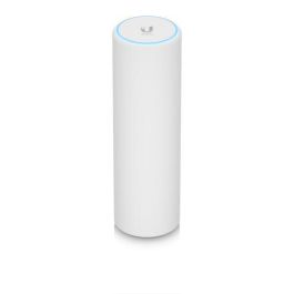 Ubiquiti U6 Mesh Access Point WiFi 6 Indoor/Outdoor PoE IPX5 para Malla, 5.3 Gbps, 4x4 MU-MIMO OFDMA y QoS Avanzado