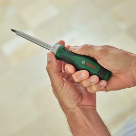 Bosch BOS4053423254099 Destornillador de trinquete con punta, mecanismo de 36 dientes, portapuntas magnético y mango de agarre suave Bosch BOS4053423254099 Destornillador de trinquete con punta, mecanismo de 36 dientes, portapuntas magnético y mango de agarre suave