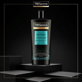 Tresemmé Champú Liso Sedoso Anti-Encrespamiento para Cabello Seco con Proteínas de Seda y Argán 685 ml