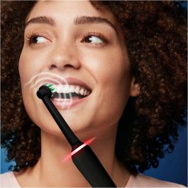 Braun Oral-B Cepillo Dental Eléctrico Pro 3 3000 Negro con 1 Recambio y Sensor de Presión 360º, 3 Modos de Limpieza