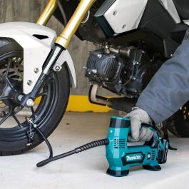 Makita MP100DZ Compresor de aire inalámbrico 8.3 bar, 10 l/min, 1.3 kg para coche/bici/balones