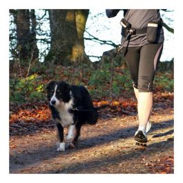 Trixie Cinturón con Correa para Perro Manos Libres hasta 40 kg - Negro, Nylon Resistente para Trotar y Caminar - con 2 Bolsillos y Reflectantes