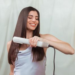 Cecotec Plancha de Pelo 2 en 1 RitualCare Air Lisse Champagne 1000 W con cepillo alisador