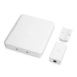 Ubiquiti UniFi Switch Flex Utility, Caja Exterior Impermeable para USW-Flex con Adaptador PoE de 60W