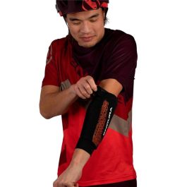 Codera Endura Mt500 D3O Ciclismo Negro