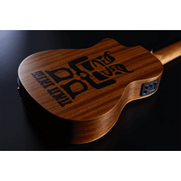 LAG Ukelele Tiki Uku Mini Bass Cutaway Eletroacustico Lag