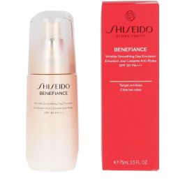 Shiseido Benefiance Wrinkle Smoothing Day Emulsion SPF20 - Crema Antiarrugas con Protección Solar, ReNeura Technology+, KOMBU-Bounce Complex, 75 ml