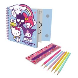 Cuaderno actividades + estuche removible Hello Kitty and Friends Precio: 11.49999972. SKU: B15AX52WKA